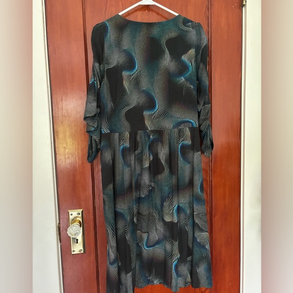 Allison Wonderland swirl-patterned dress, size 8 - Picture 4 of 4